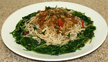 Vegetarian Shark Fin and Mushrooms Stir Fry