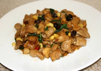 Vegetarian Shark Fin and Mushrooms Stir Fry